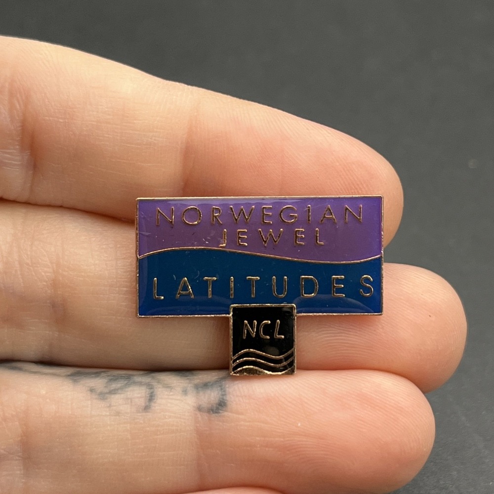 Vintage Norwegian‎ Cruise Line Jewel Latitudes NCL Lapel Hat Pin